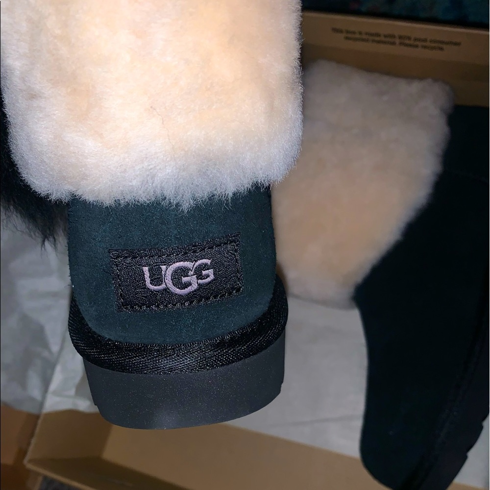 Ugg Boots Sz. 8 Black “Mini Wisp”